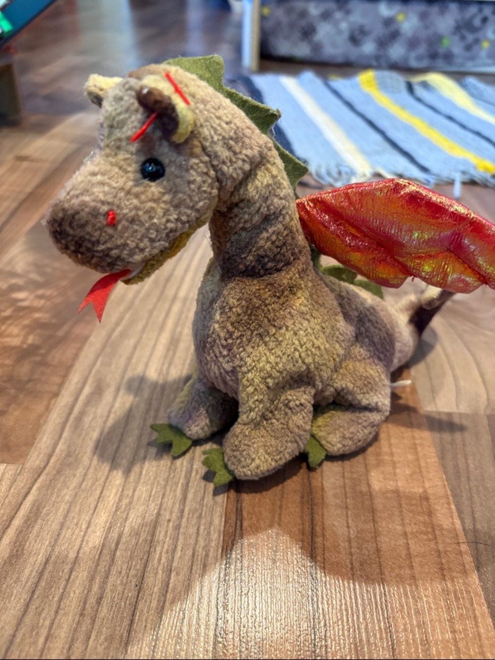 Ty Beanie Babies Scorch Dragon 1998 Retired